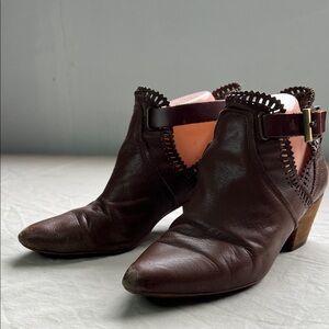 Supple brown detailed leather chunky heel ankle bootie size 39 by sixtyseven